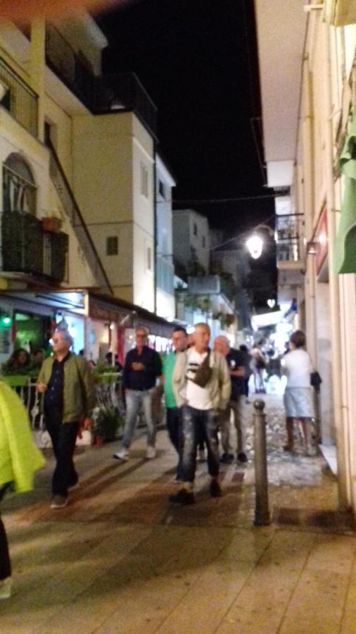לינה וארוחת בוקר דיאמנטה Il Corvino מראה חיצוני תמונה